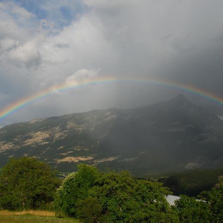 La Ferme De Beaute Bed and Breakfast Chateauroux-les-Alpes Buitenkant foto